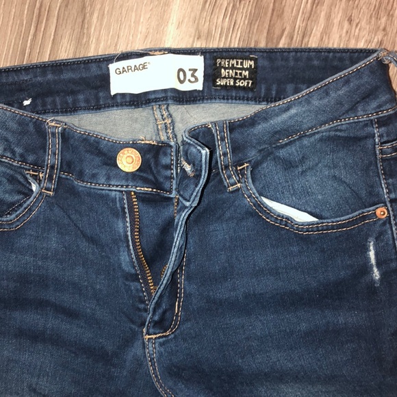 lightly worn garage jeans - Picture 3 of 3